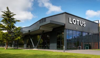 Lotus licenzia il 40% della forza lavoro nel Regno Unito per ridurre le perdite