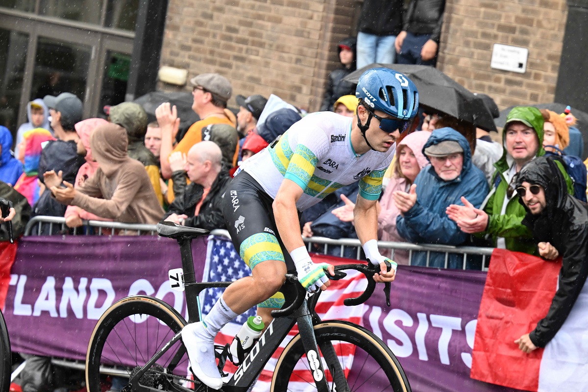 WorldTour, Matthew Dinham è uno dei due corridori a non aver ancora esordito quest'anno: il 25enne non corre da aprile 2024 e non completa una gara dal Lombardia 2023