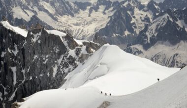 Monte Bianco, alpinista morto: è stato travolto da un seracco
