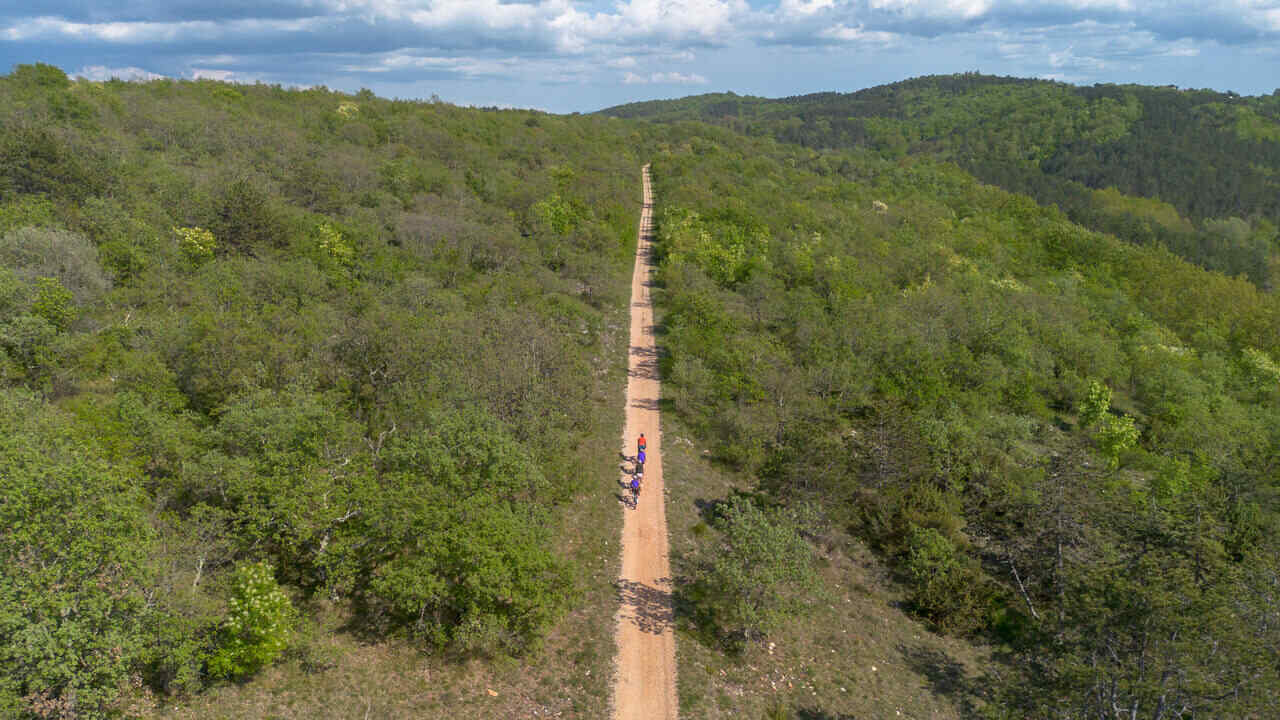 debutto in Croazia tra gravel e tartufi