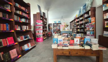 La pagina dei librai (da Altreconomia 284)