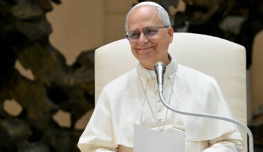 Papa Leone XIV: “Nessuno può costringere i popoli a un esilio forzato, hanno diritto di vivere nelle… - Il Fatto Quotidiano