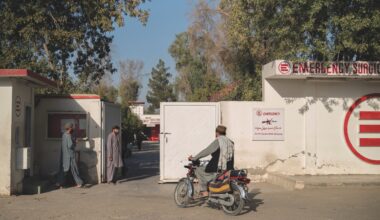 Mancanze strutturali e discriminazioni. Le barriere alle cure di urgenza in Afghanistan
