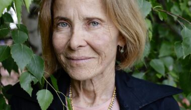 Rosa Matteucci: il nuovo libro autobiografico "Cartagloria"