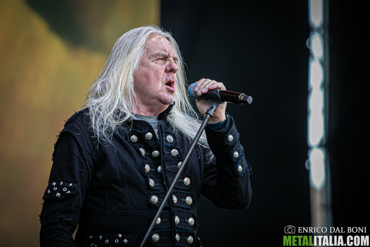 Biff Byford precisa, "Ho un tumore all'intestino e non alla prostata"