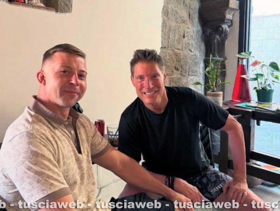 Viterbo - Sosta al Caffè Plaza per Sean Kanan