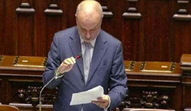 Medici gettonisti, Schillaci: basta esternalizzazioni selvagge, tornino dentro Ssn