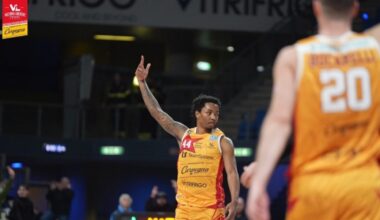 Basket, la Vuelle non si ferma più. Con l’Urania Milano finisce 97 a 70