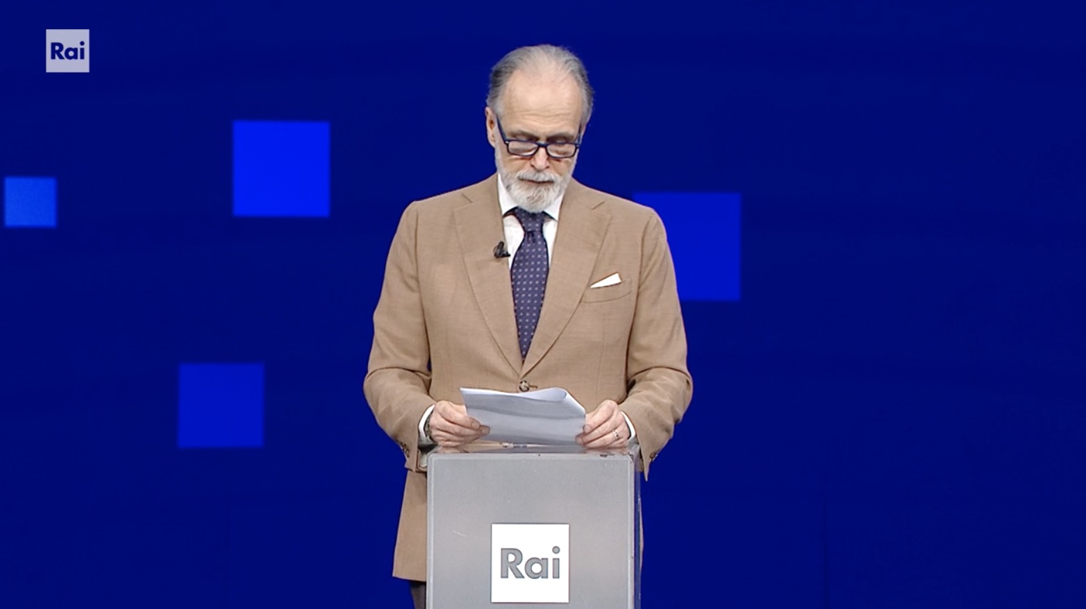 Rai richiama i propri conduttori nell'uso dei social