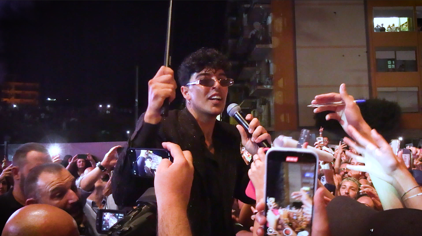 VIDEO | Migliaia in delirio per i The Kolors: Crotone balla e canta per l'ultima notte del Summer Fest
