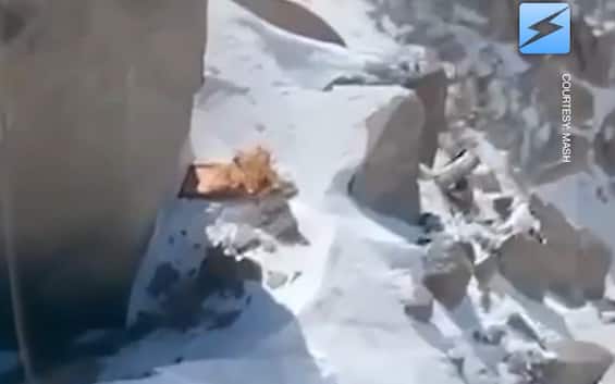 Natalia Nagovitsyna a 7000mt sul Pobeda Peak con gamba rotta: corsa contro il tempo per salvarla