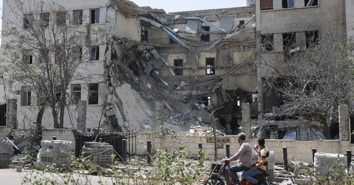 Israele bombarda Damasco e manda incursori: pressioni per Accordi di Abramo | Il Fatto Quotidiano