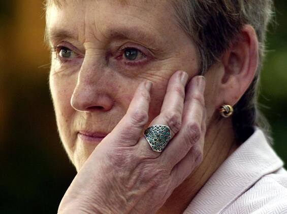 Stella Rimington, morta prima donna a guidare 007 britannici: ispirò 'M' di James Bond