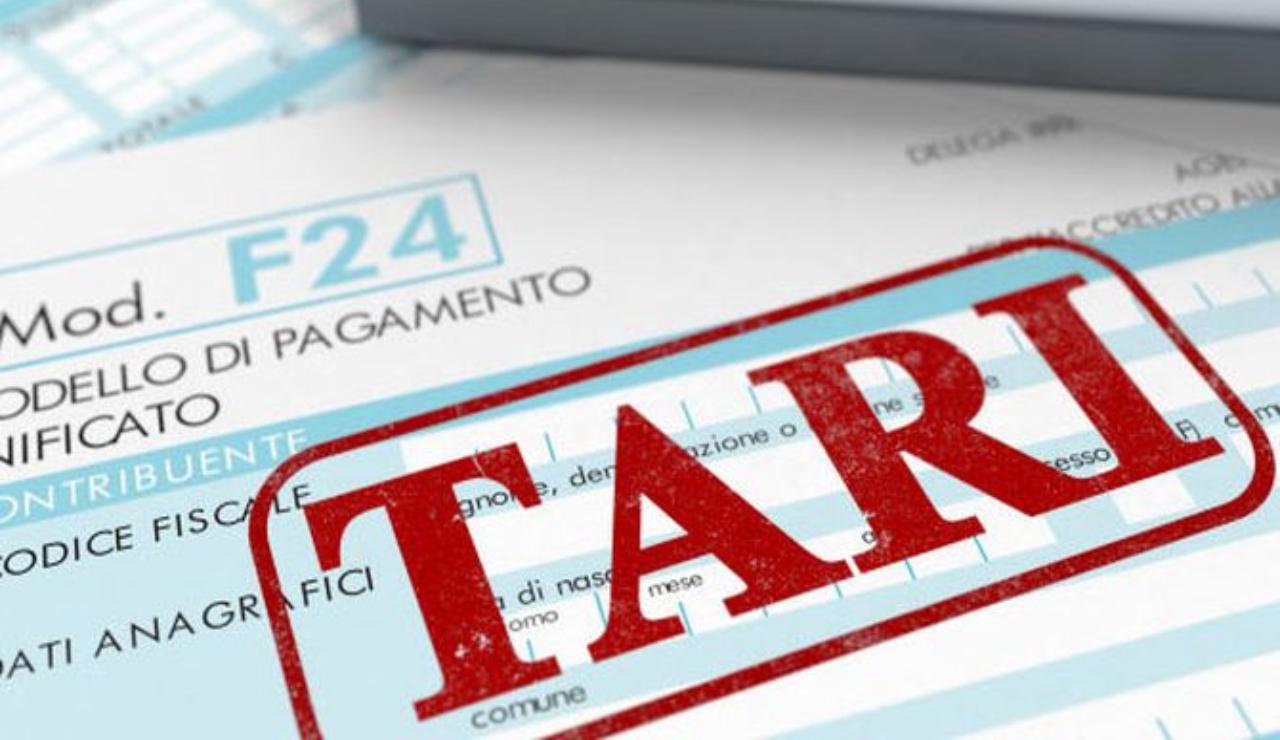 Addio Tari, non va più pagata: vai in comune a firmare e hai risolto: vale per tutto il paese