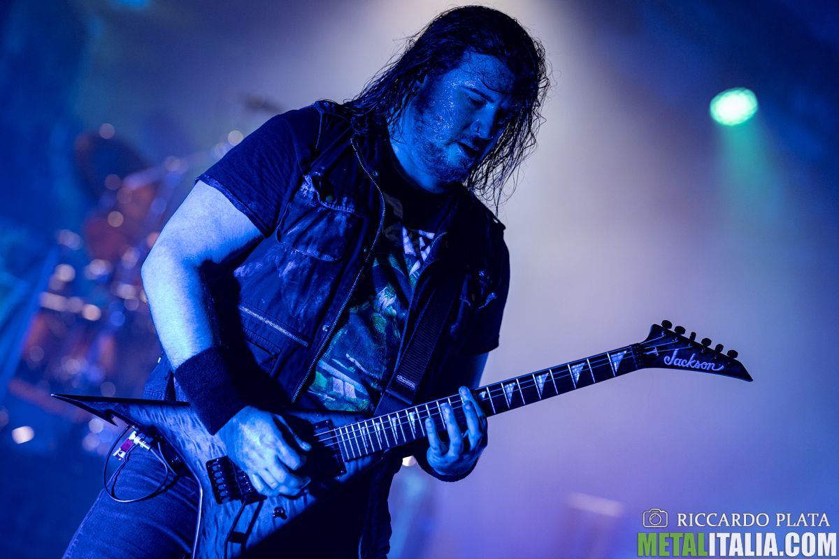 il video di "Bury Me With My Screams" dal nuovo EP "Struck Dead"