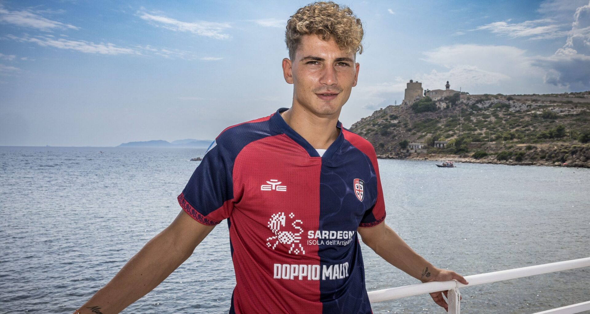 Sebastiano Esposito è del Cagliari
