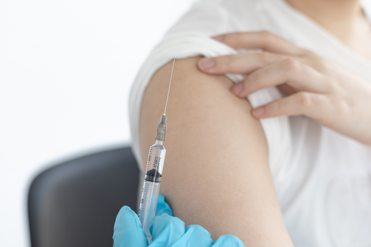 A ottobre parte anche in farmacia la campagna vaccinale contro l'influenza: cosa dicono le linee guida del ministero