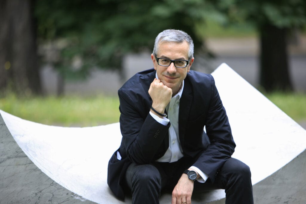 La critica d’arte è davvero al capolinea o si sta trasformando? L’opinione di Vincenzo Trione