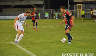 LIVE Samb-Bra 1-0, primo episodio da "Football video support" richiesto dai rossoblu, ma l'arbitro non concede rigore
