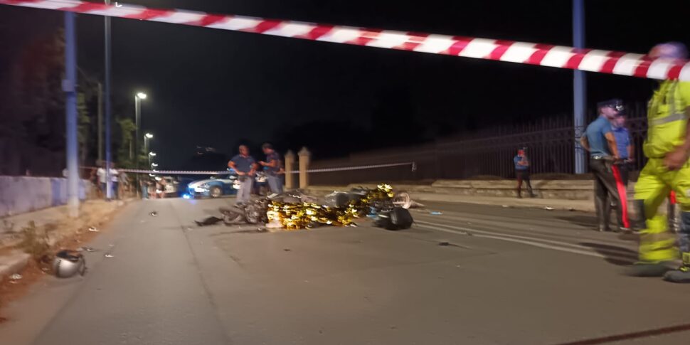 Palermo, quei ragazzi a perdere tra le moto fuori controllo