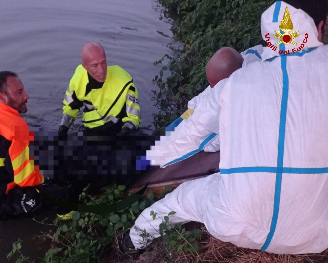 Reggio Emilia, trovato un cadavere di un uomo nel canale di bonifica