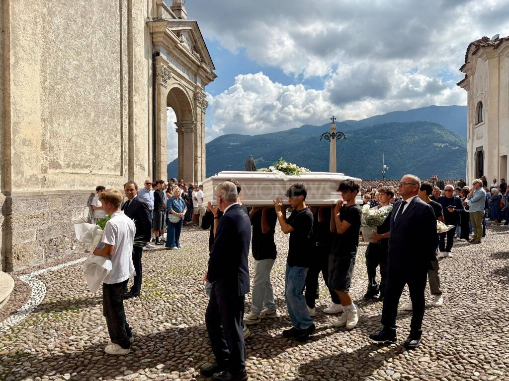 L'abbraccio di Clusone a Matilde Valeri. La mamma: "Eri tempesta di luce"