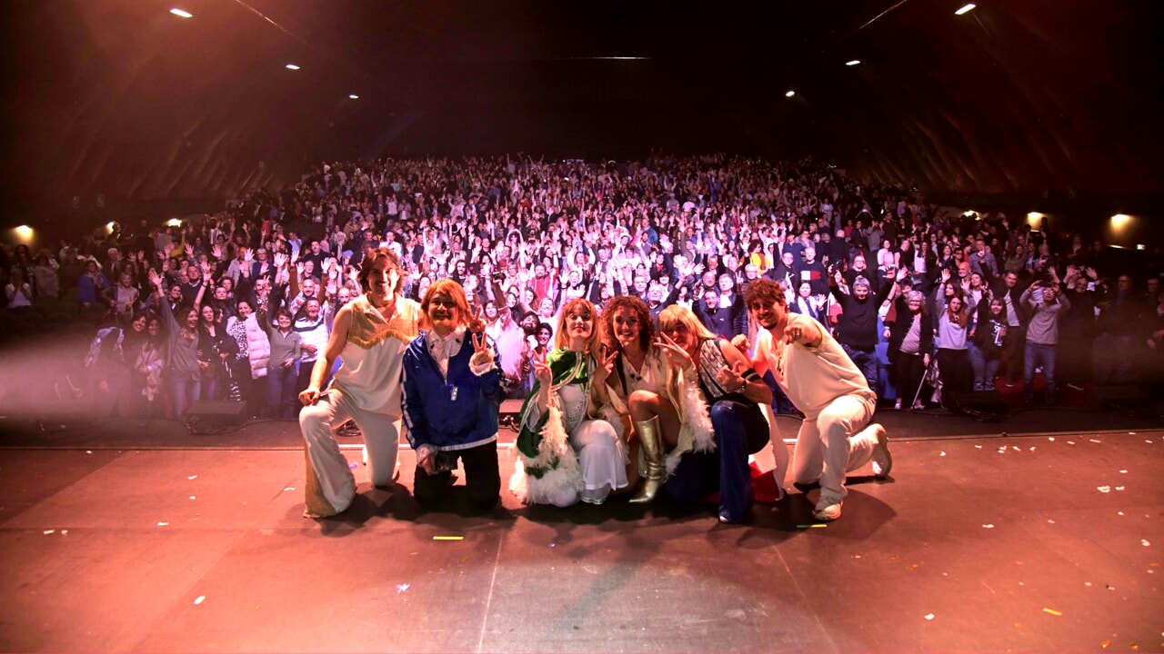 Le canzoni dei mitici Abba rivivono all'Arena del Mare con “Abba Dream Tribute”