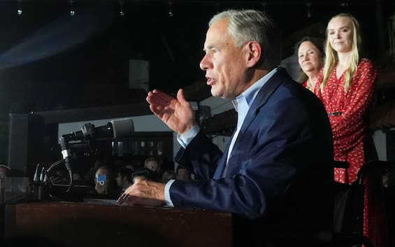 Texas, governatore Greg Abbott ordina l'arresto dei deputati democratici assenti in aula
