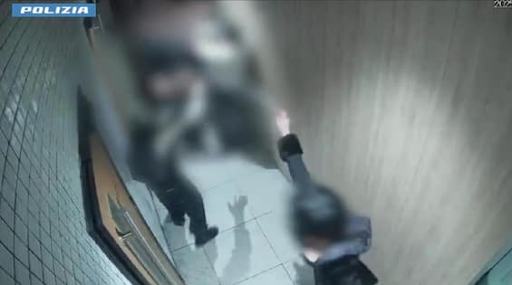 Catania, pm: 'Brutale aggressione omofoba'. Indagati 19enne e 21enne