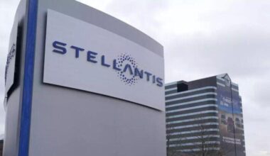 Stellantis nella tempesta: Antonio Filosa alla guida del rilancio tra scandali, perdite record e nuovi modelli - News