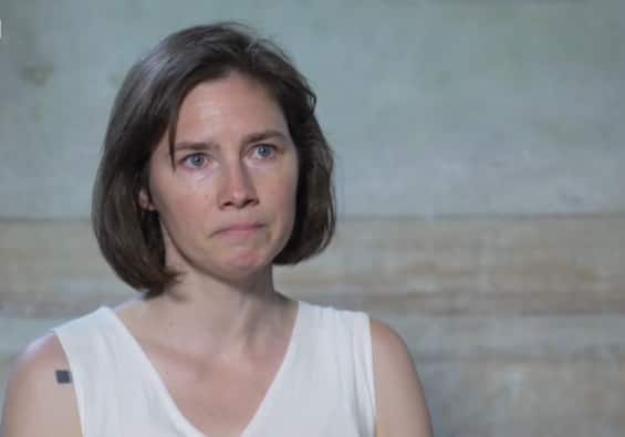 Amanda Knox su omicidio Meredith Kercher: 'Vorrei riconciliarmi con i suoi familiari'