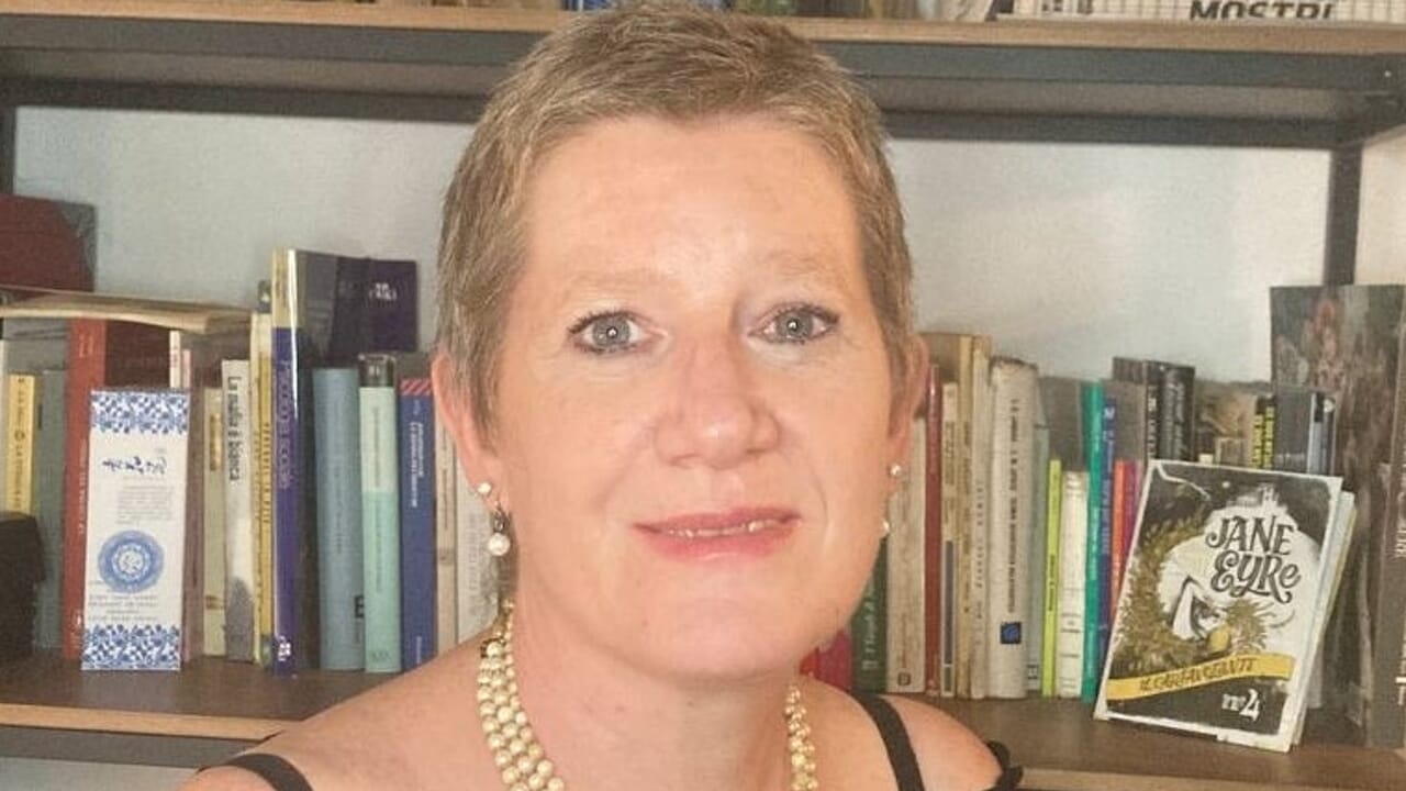 "Basta cellulari ai ragazzini, li fanno sentire frustati e inadeguati. Ma li vieterei anche a molti 40enni"