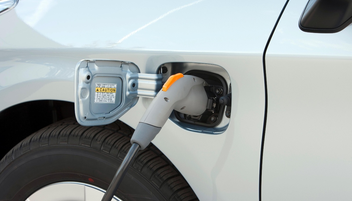 Le auto elettriche in Italia sono meno dell'1%, fanalino di coda Ue