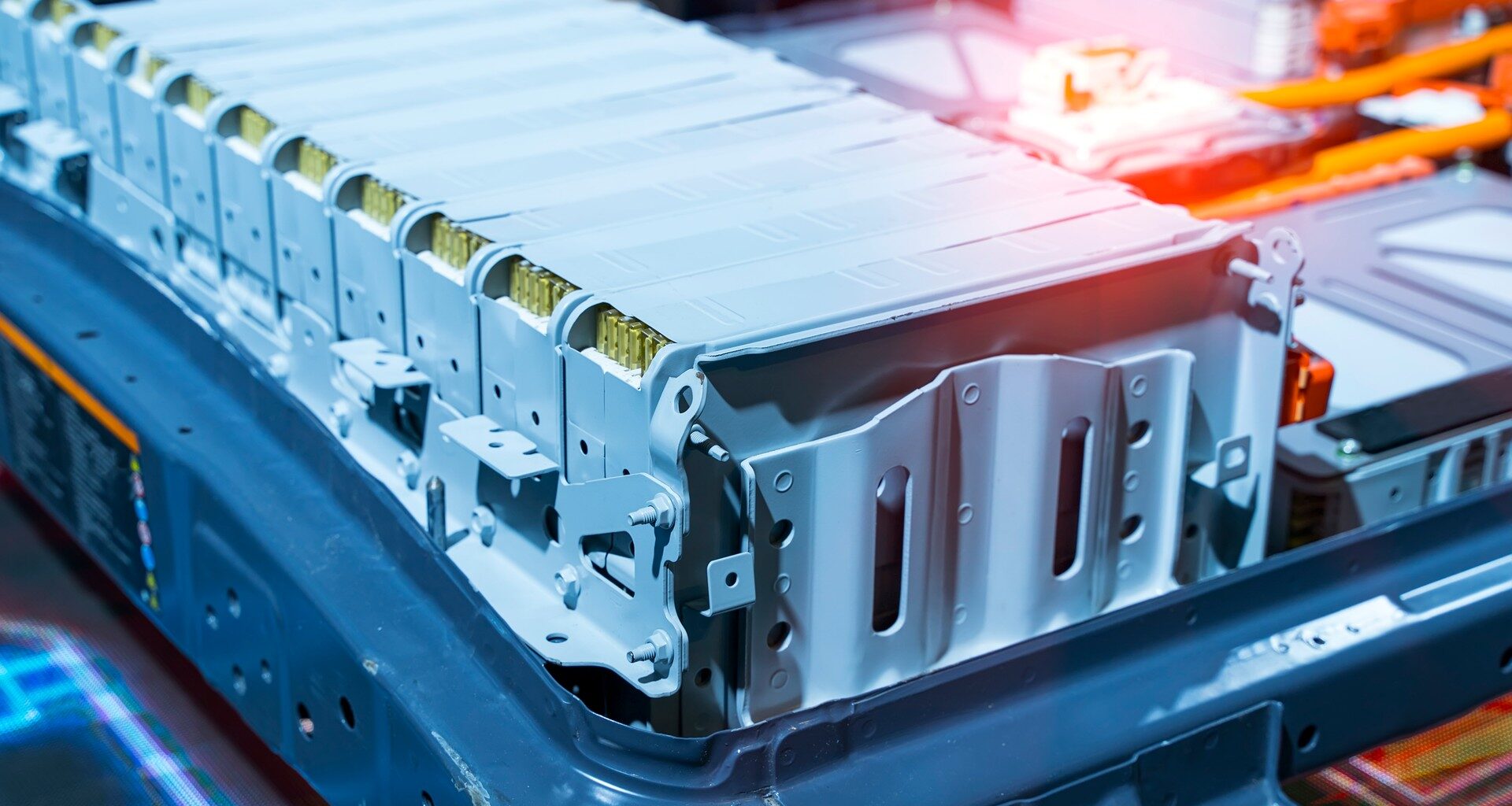 CATL, cambiare le batterie costa troppo: meglio ripararle