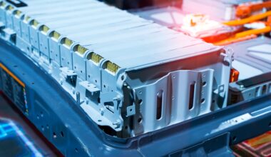 CATL, cambiare le batterie costa troppo: meglio ripararle