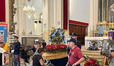 I funerali di Pippo Baudo a Militello - ANSA