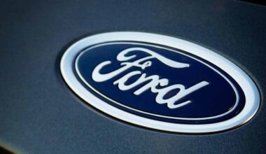 Balzo in avanti Ford, nuovo pick-up elettrico in produzione: dimezzata la batteria | Prezzo svelato