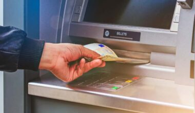 Prelievo Bancomat, il Governo stravolge tutto: splendida notizia per i cittadini