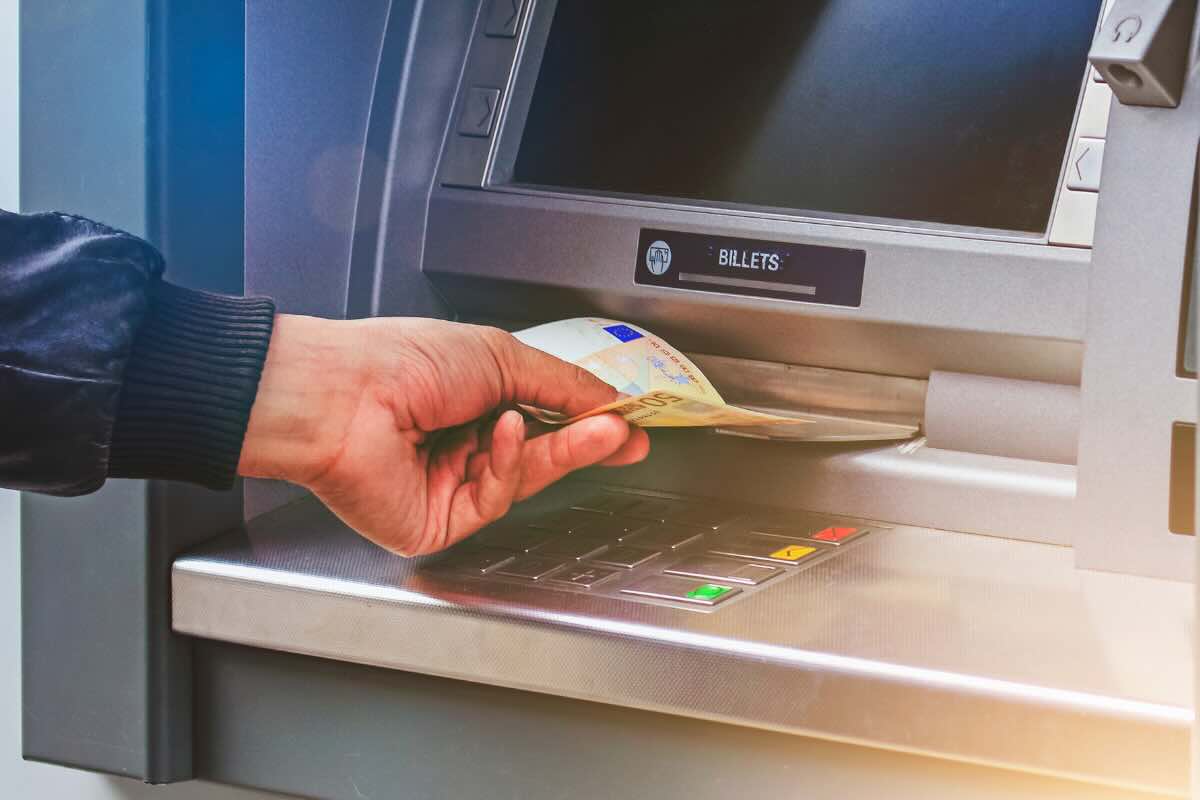 Prelievo Bancomat, il Governo stravolge tutto: splendida notizia per i cittadini