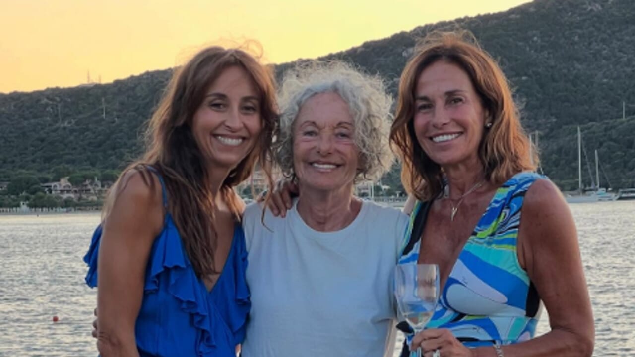 "Buon compleanno alla mamma più bella del mondo"