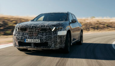 Nuova BMW iX3 guida l'evoluzione verso una maggiore sostenibilità