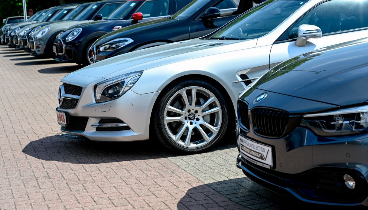 BMW-Mercedes, da storiche rivali a possibili partner: notizia clamorosa