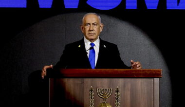 Raid su un ospedale nella Striscia, 5 reporter tra i 20 morti. Netanyahu: rammarico. Trump: tra 3 settimane la guerra finisce - Medio Oriente