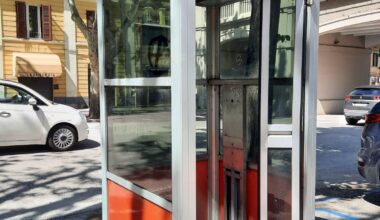 Le vecchie cabine telefoniche diventano "bibliocabine"