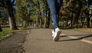 Quanti minuti camminare ogni giorno (e a che ritmo) per ridurre il rischio di infarto
