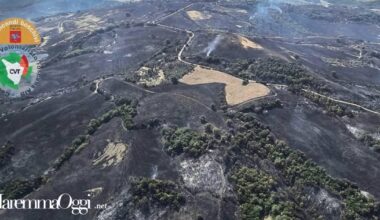 La devastazione delle colline intorno a Cana dopo l'incendio di Ferragosto