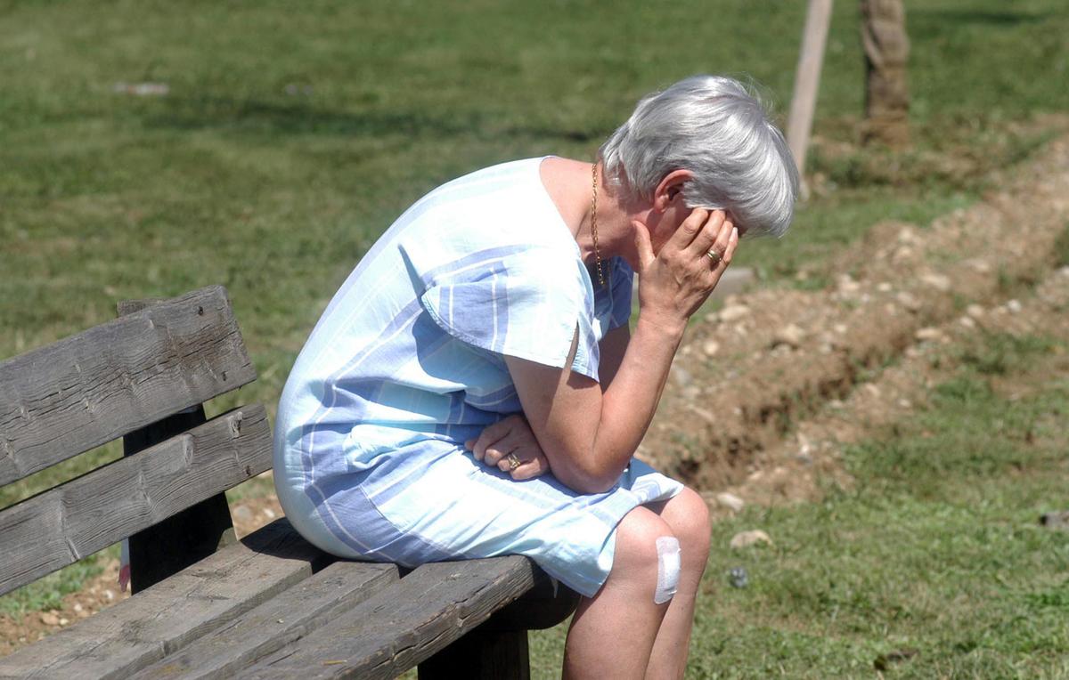 Malati oncologici più soli: “Scaricati dal pubblico, i tumori non fanno ferie. Servono più sovvenzioni”