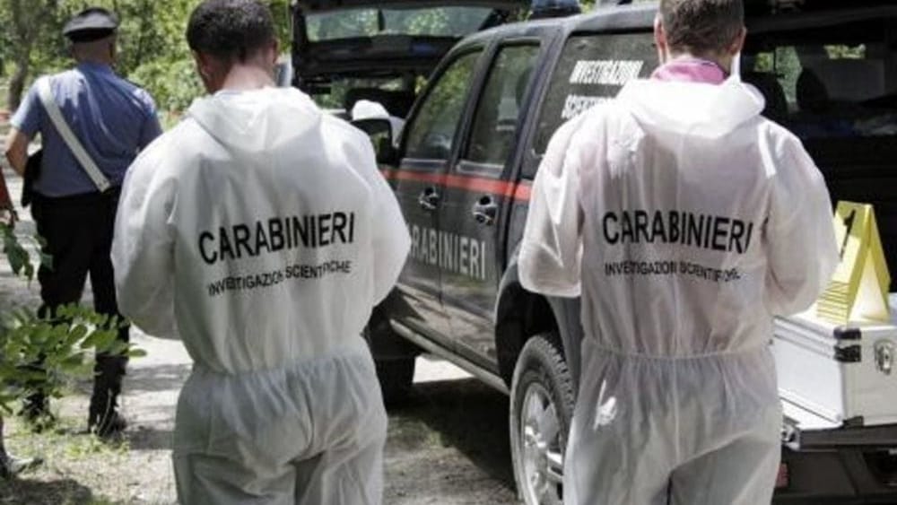 Roma, rapinata e violentata all'alba nel parco di Tor Tre Teste. È caccia all'uomo