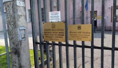 Aveva tentato il suicidio nel carcere minorile dopo un arresto, morto il 17enne