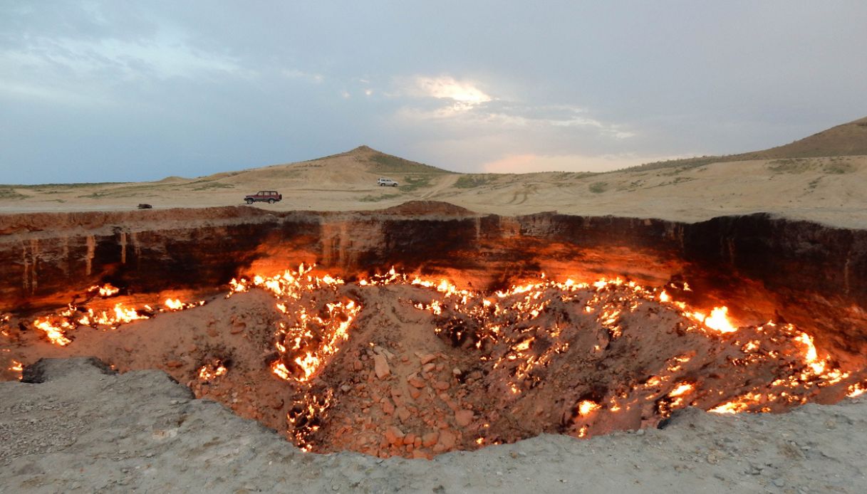 Turkmenistan, addio alle fiamme eterne del cratere di Darvaza